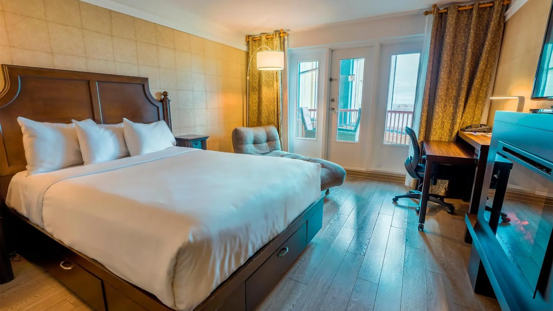 Lhotelquebec Hotel